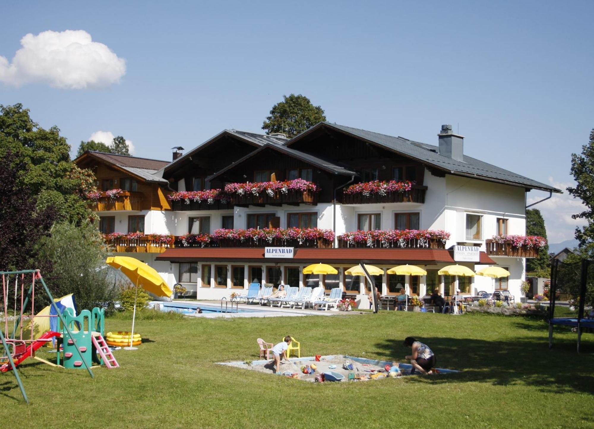 Alpenbad Aparthotel Ramsau am Dachstein Exterior photo